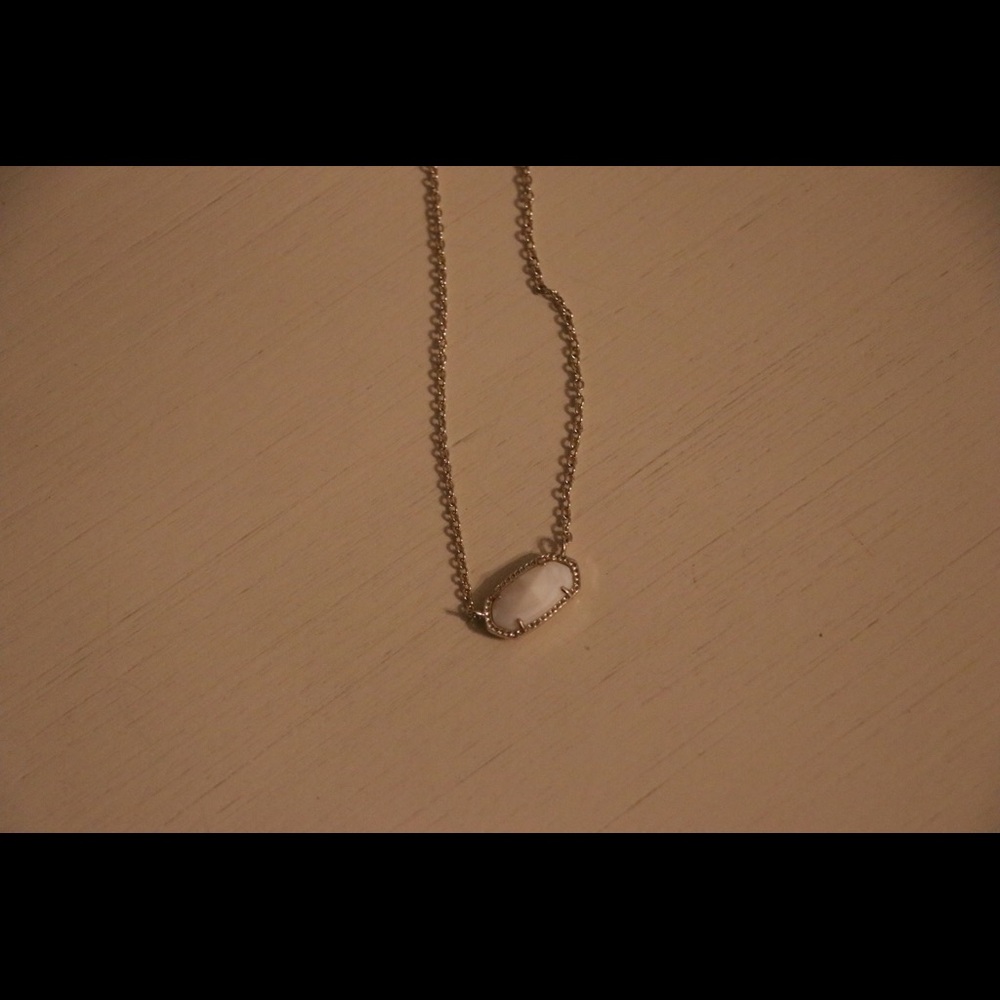 Kendra Scott Necklace